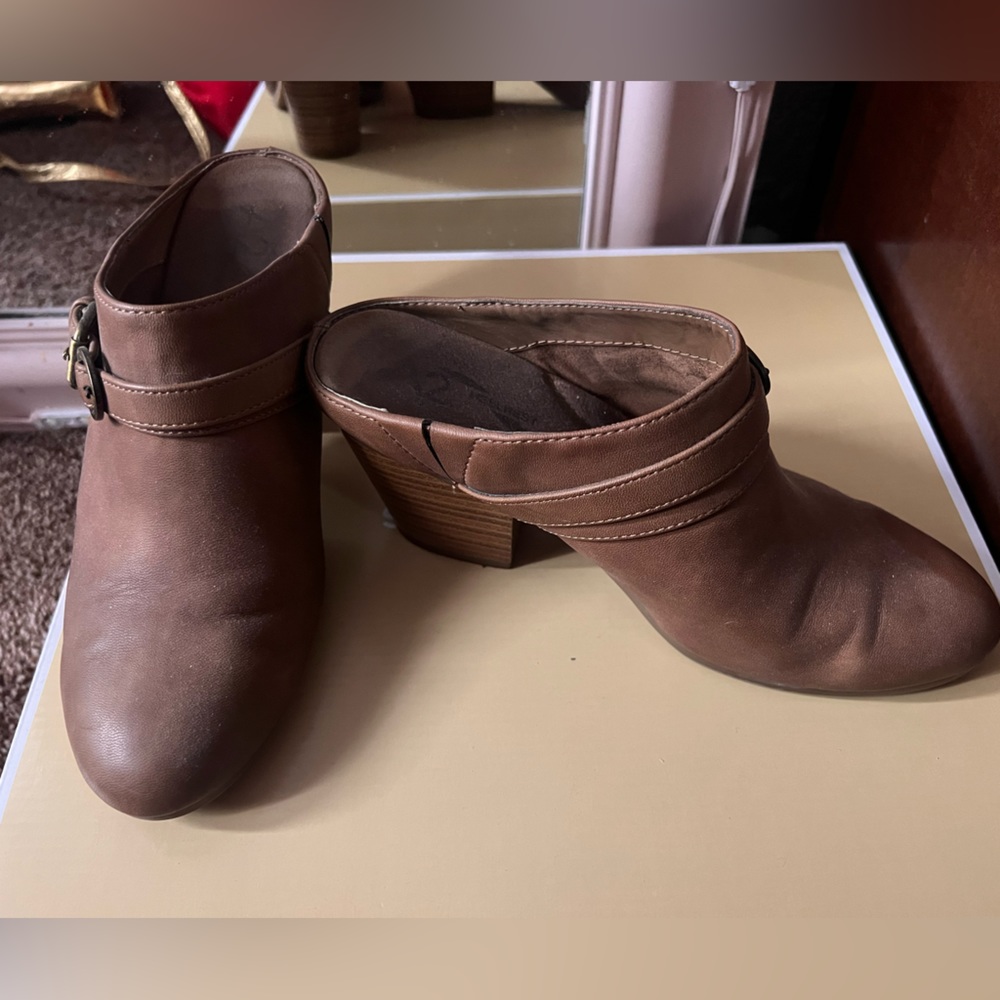 Western buckle mules